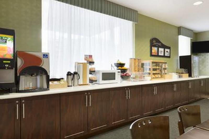 Days Inn By Wyndham Toronto East Beaches מראה חיצוני תמונה