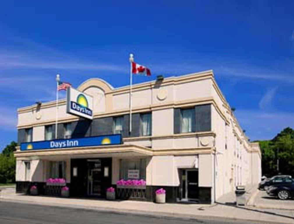 Days Inn By Wyndham Toronto East Beaches מראה חיצוני תמונה